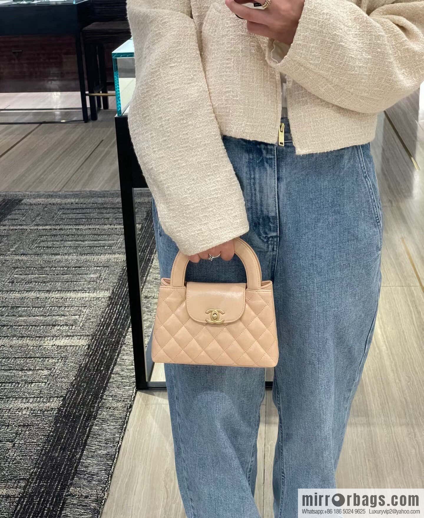 𝐂𝐡𝐚𝐧𝐞𝐥 𝟐𝟓𝐜 early spring new color, milk tea color/large 💛 AS4416
