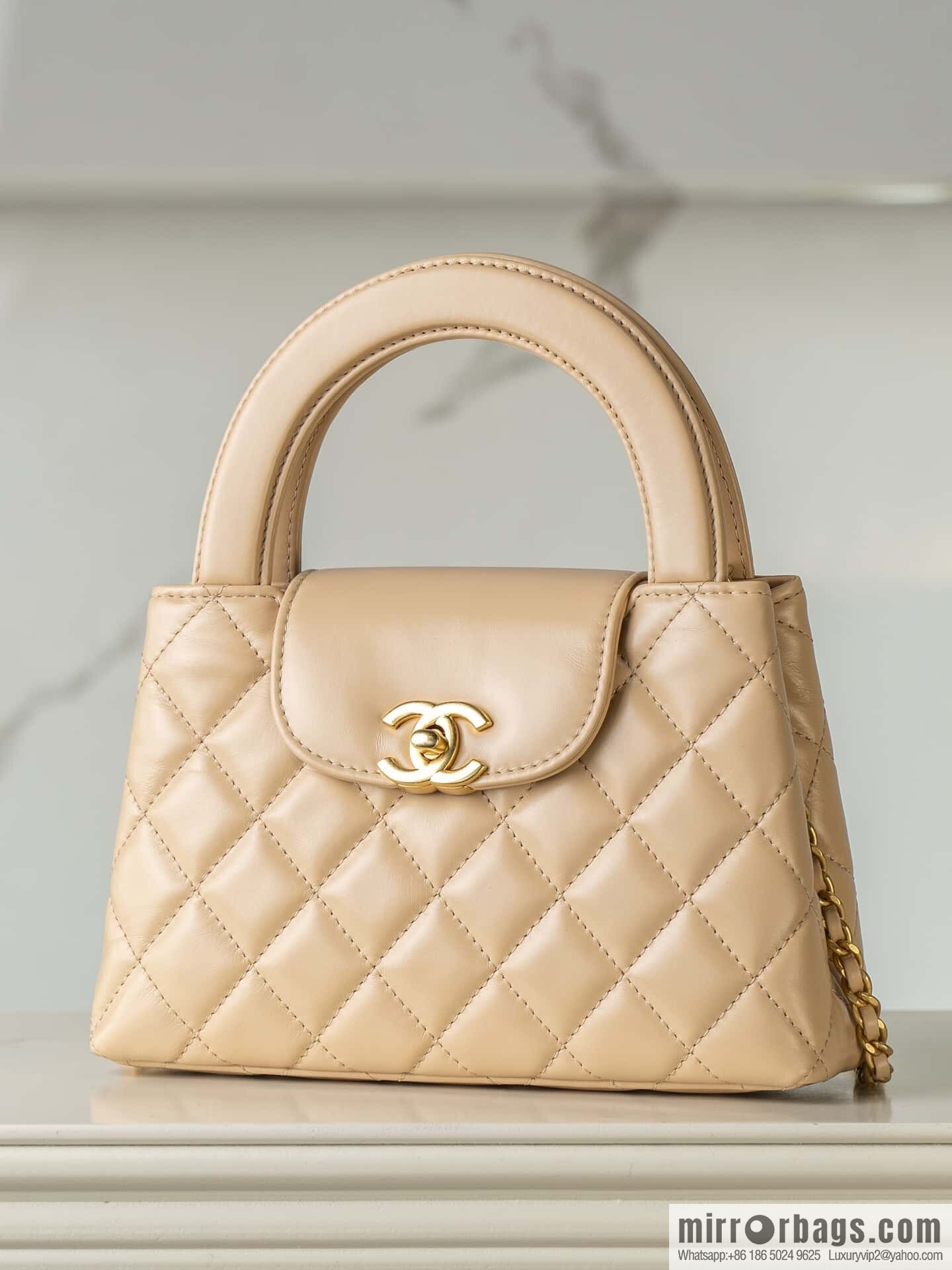 𝐂𝐡𝐚𝐧𝐞𝐥 𝟐𝟓𝐜 early spring new color, milk tea color/large 💛 AS4416