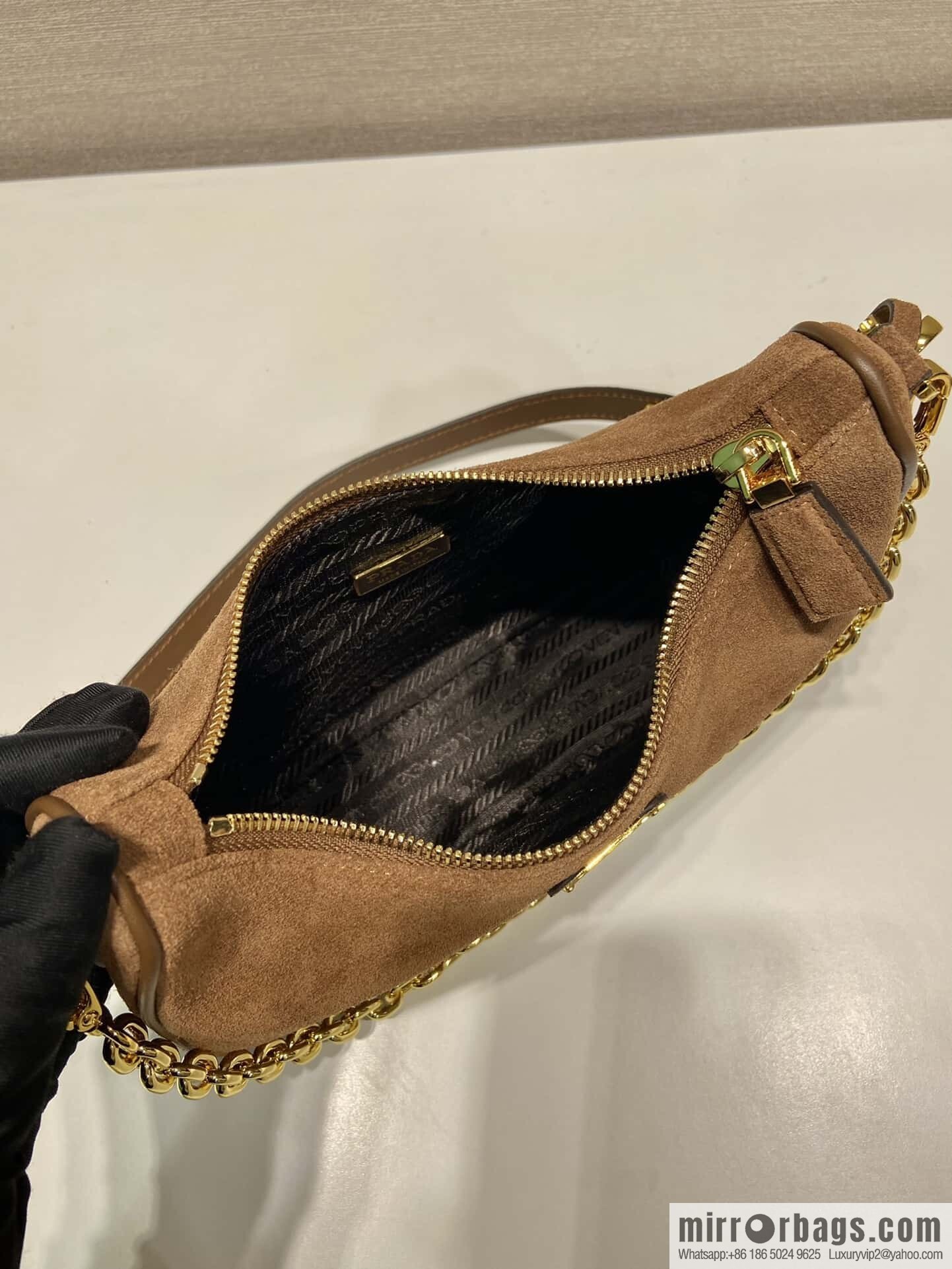 PRADA 🎉 Hobo 🎉 1 BC 204B Hand Carry/Underarm Bag/Crossbody Bag