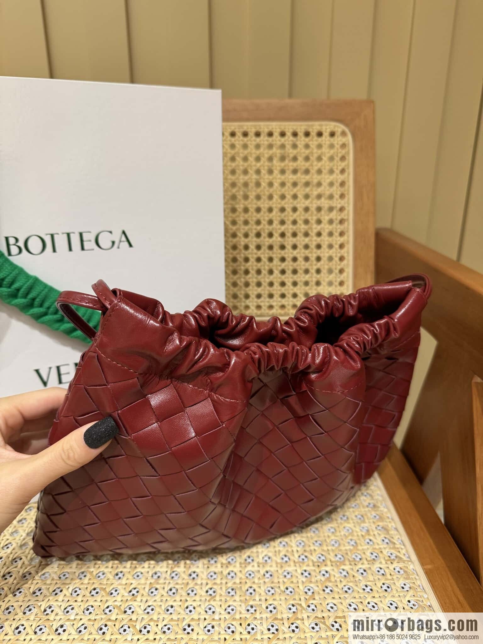 BV Medium Dustbag Clutch 796728 Akane Brown Red