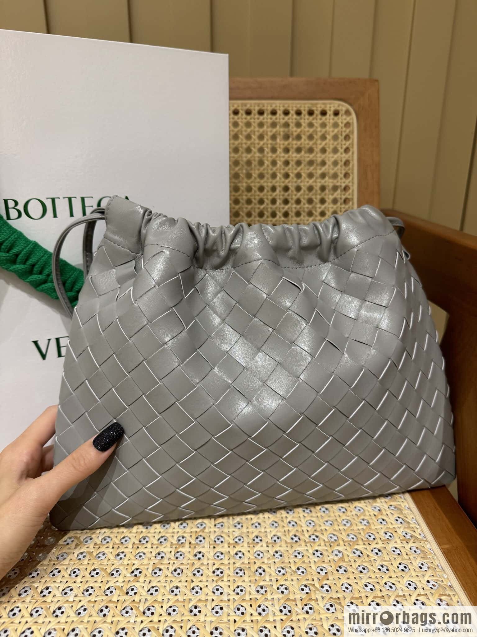 BV Medium Dustbag Clutch 796728 Silver Grey