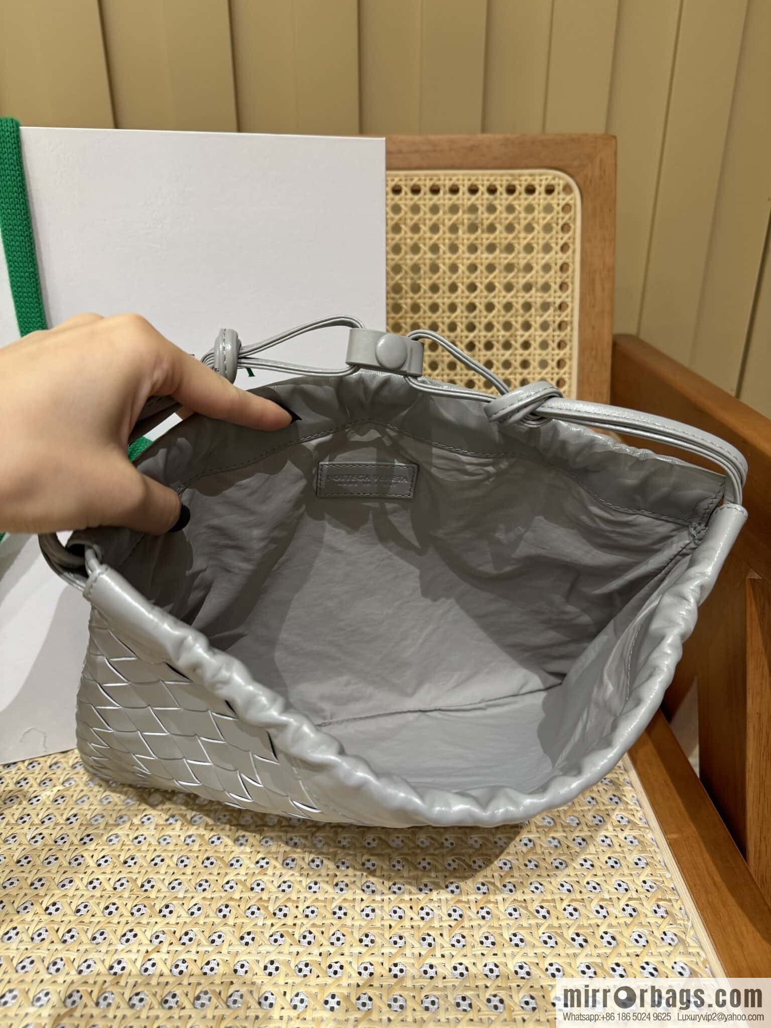 BV Medium Dustbag Clutch 796728 Silver Grey