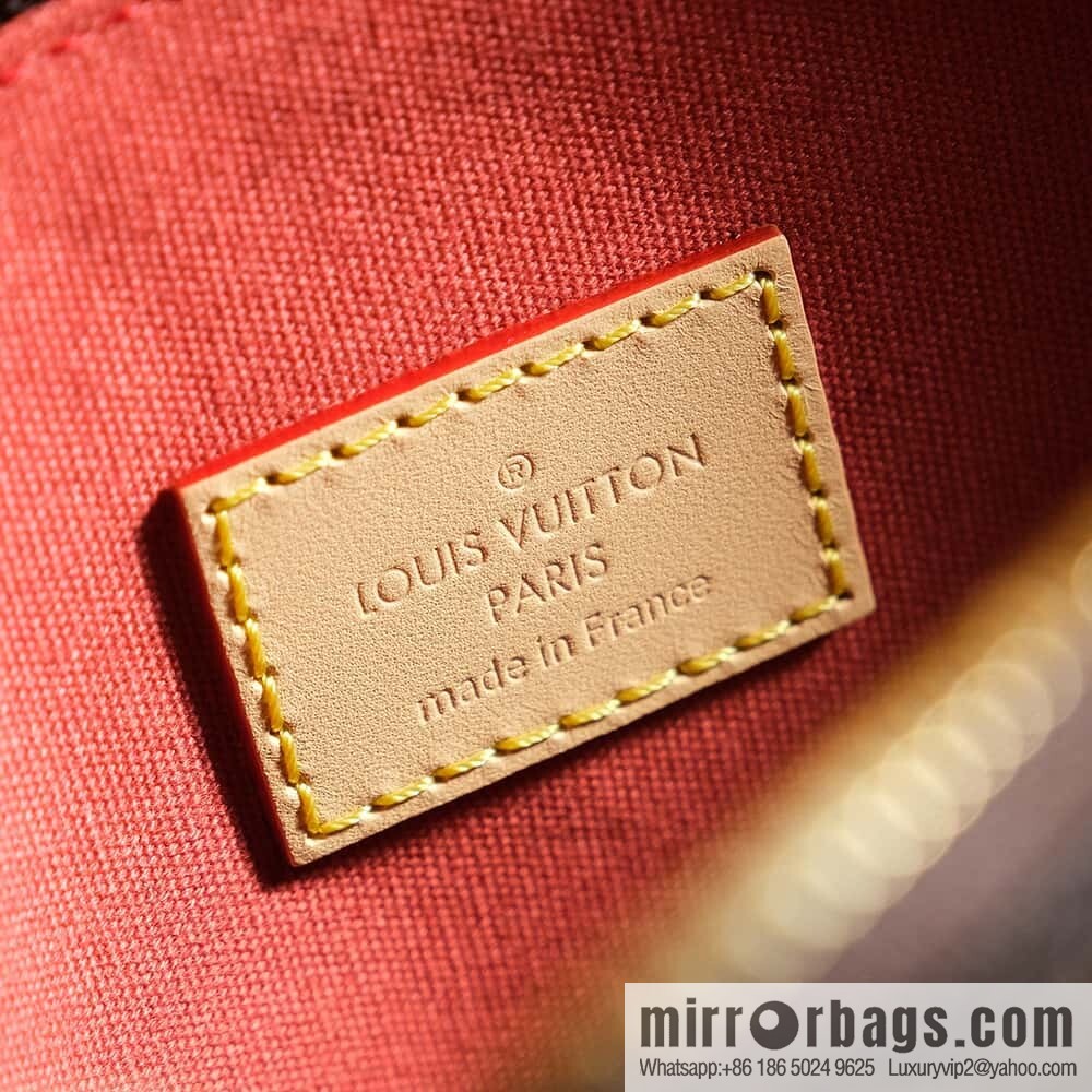 LV 𝐋𝐎𝐂𝐊𝐈𝐓 𝐁𝐁 Chip Rhombus Code Series #M