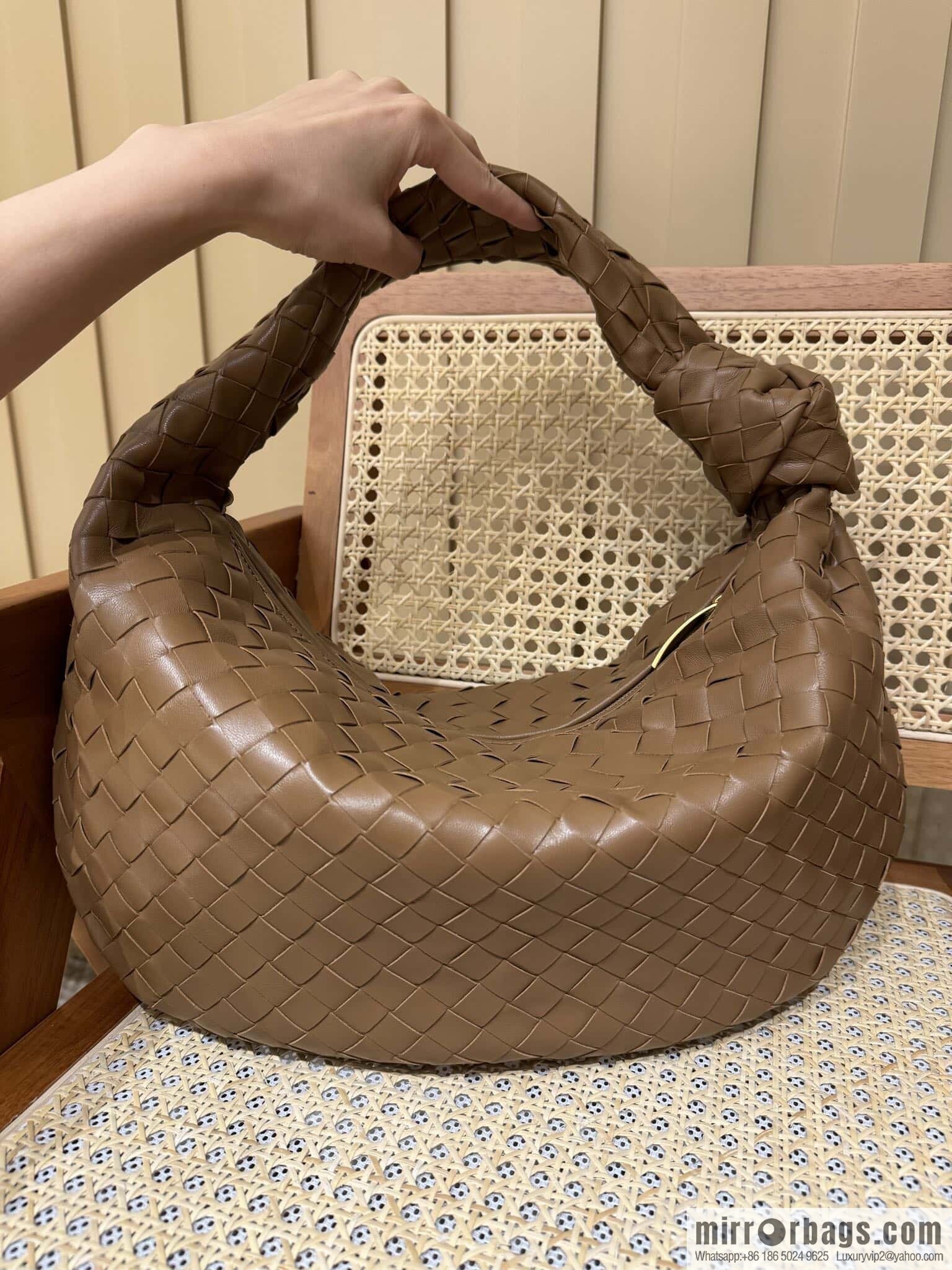 BV Jodie Shoulder Backpack 600261 Caramel