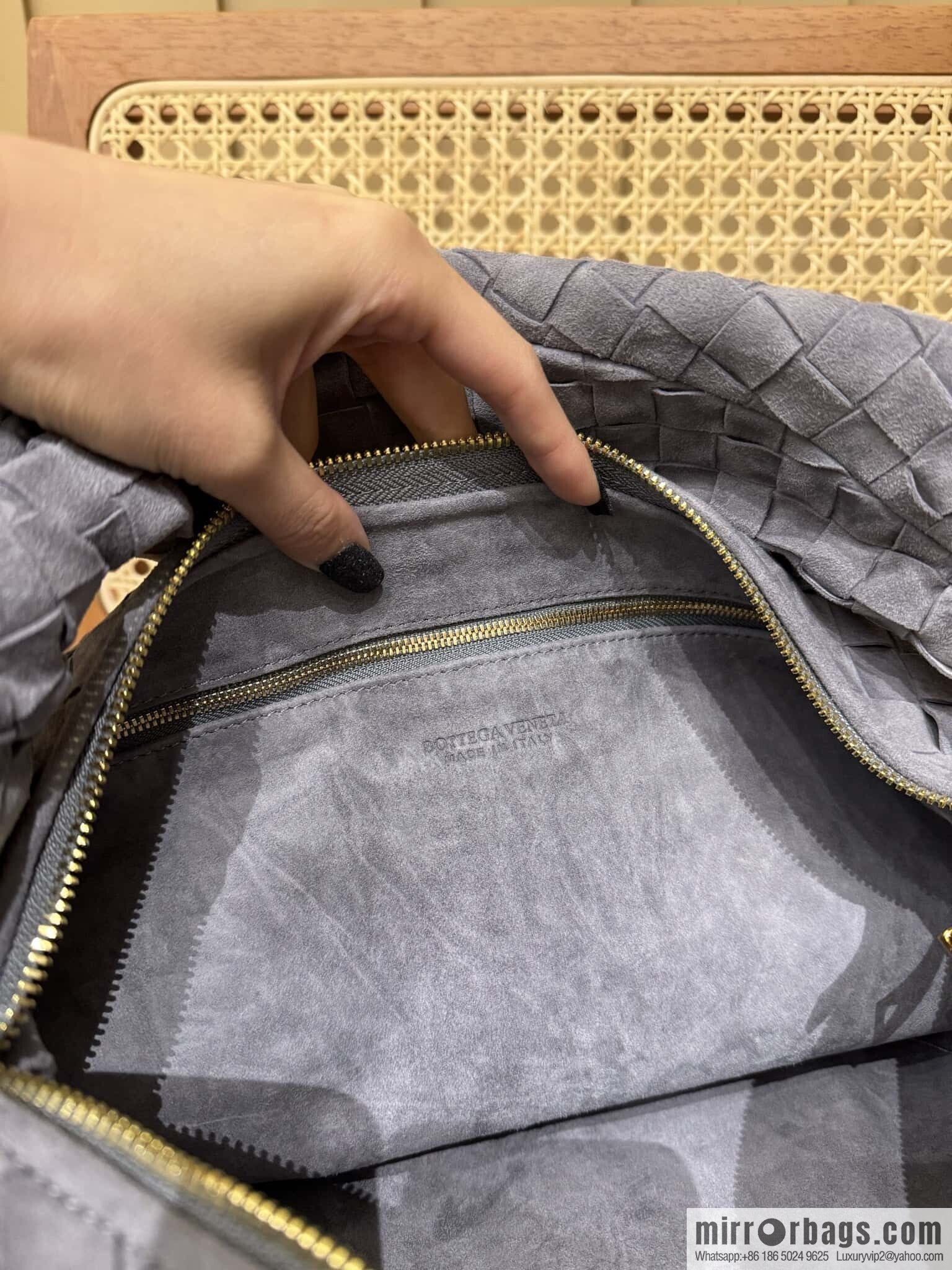 BV Jodie Shoulder Backpack 600261 Suede Silver Grey