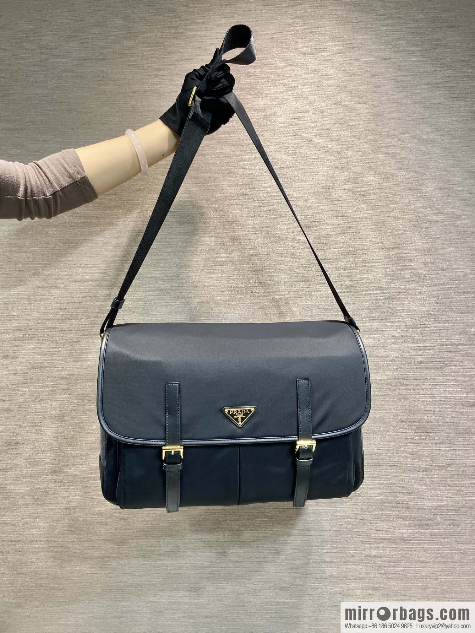 PRADA 🎉 new messenger bag 🎉 1BD369🎉🎉
