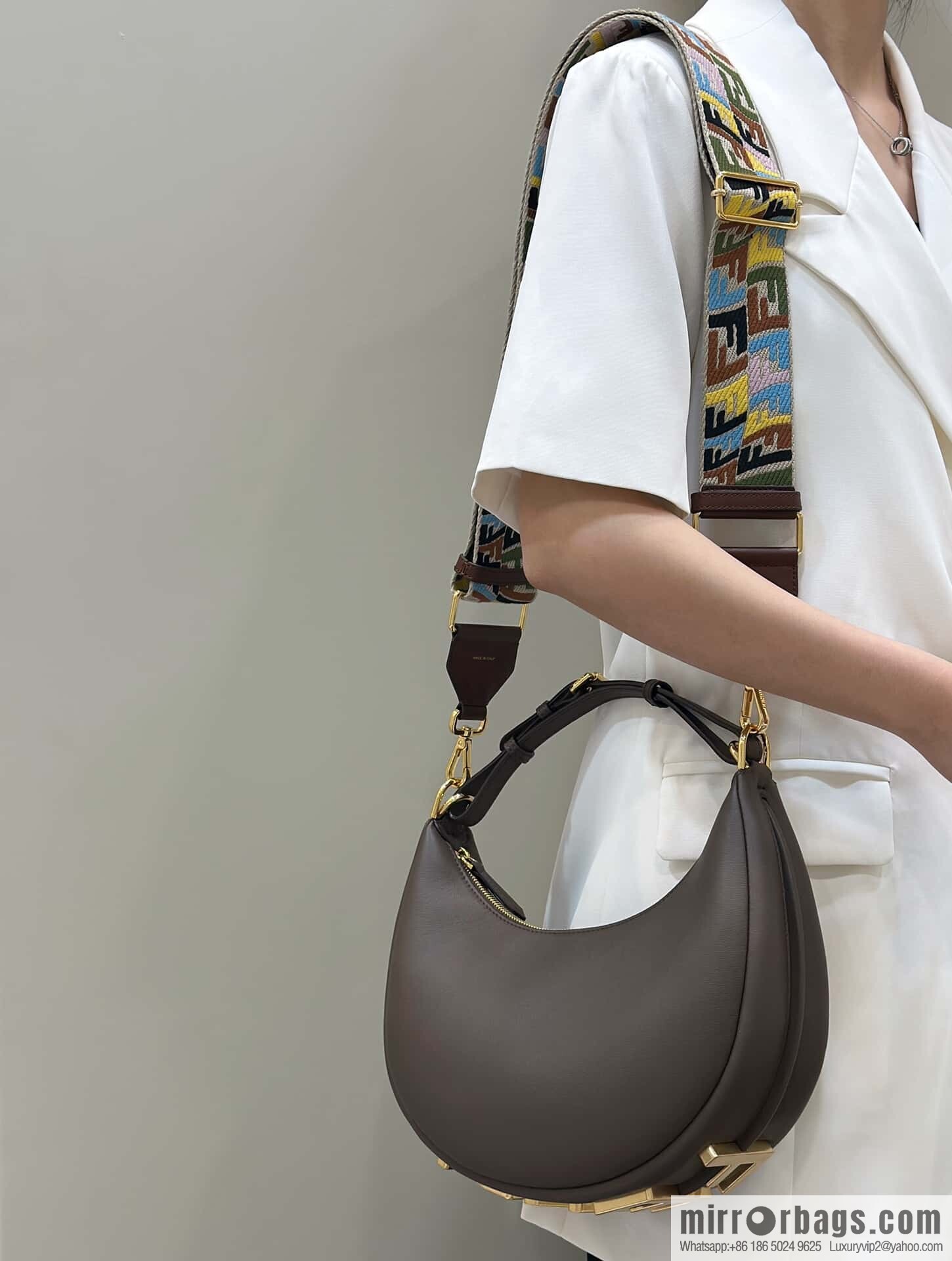 FENDI Fendigraphy: 80056m chocolate brown