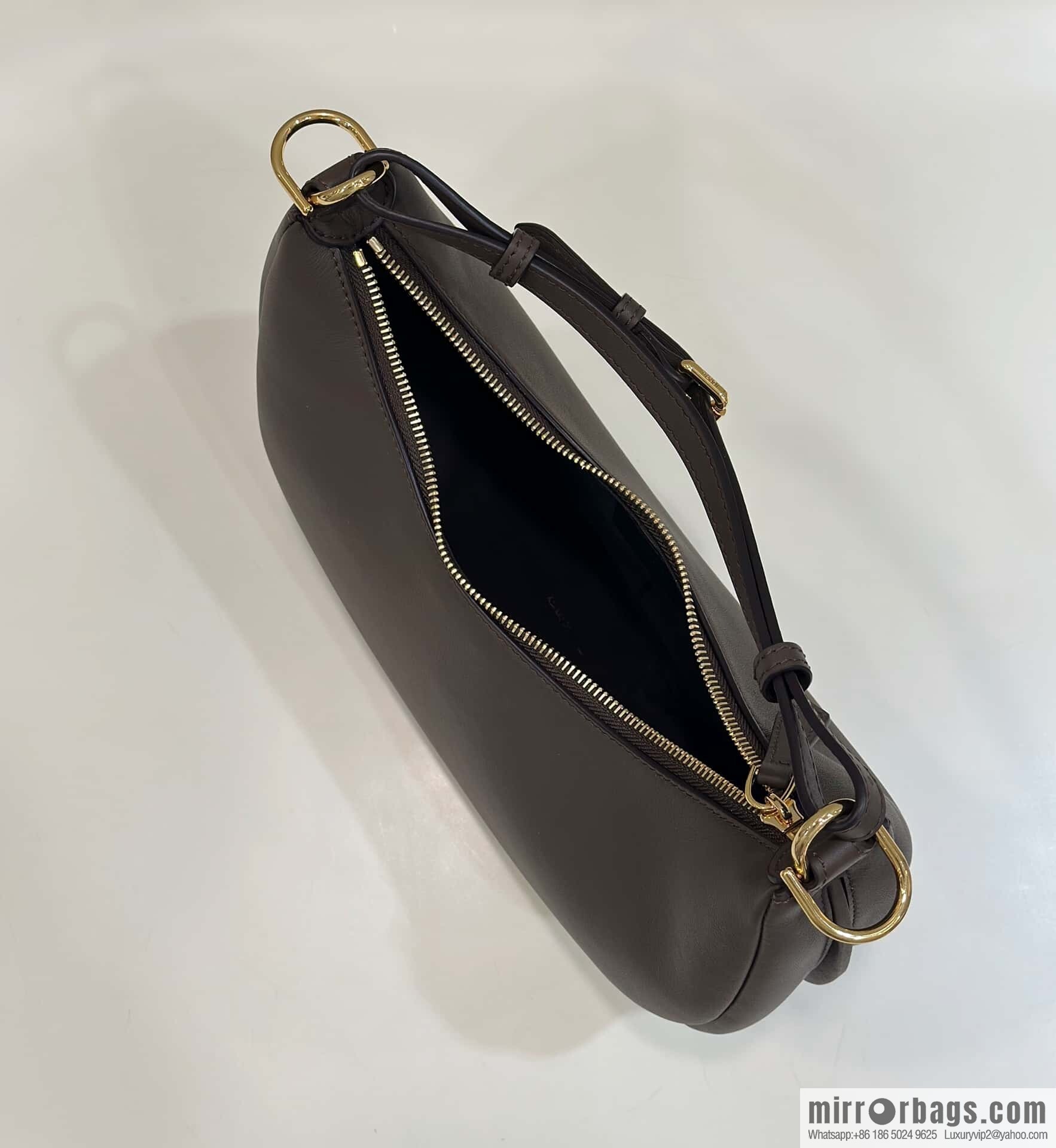 FENDI Fendigraphy: 80056m chocolate brown