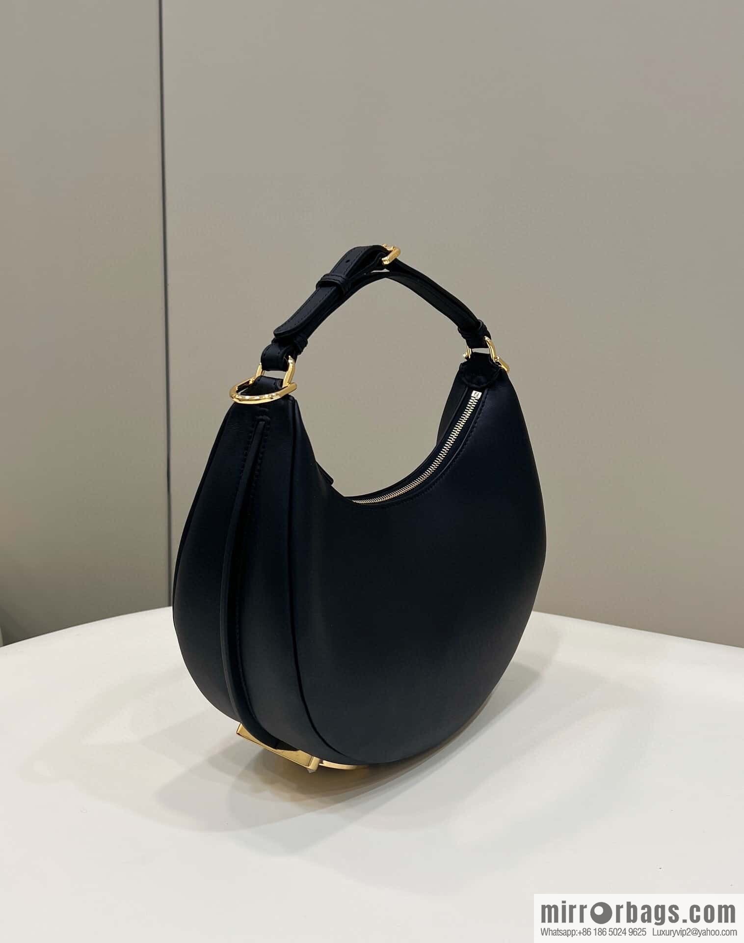 FENDI Fendigraphy armpit bag, model number: 80056m black