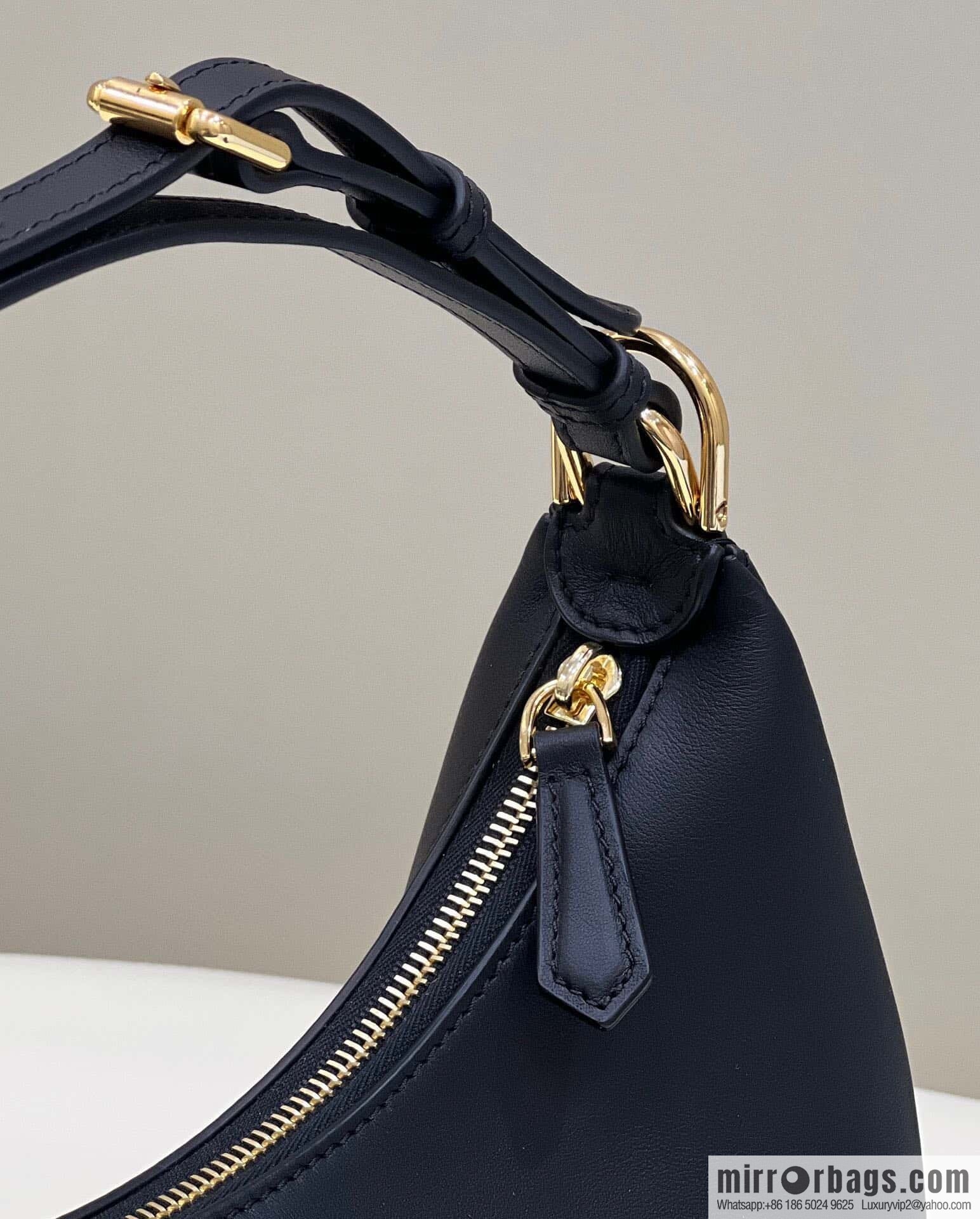 FENDI Fendigraphy armpit bag, model number: 80056m black