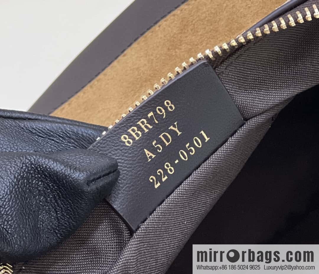 FENDI Fendigraphy armpit bag, model number: 80056m color matching