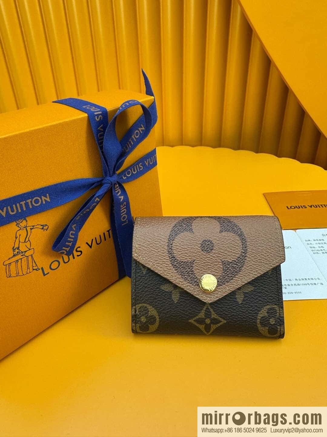 LV M80725 [Official all-steel chip version] This Zoé wallet