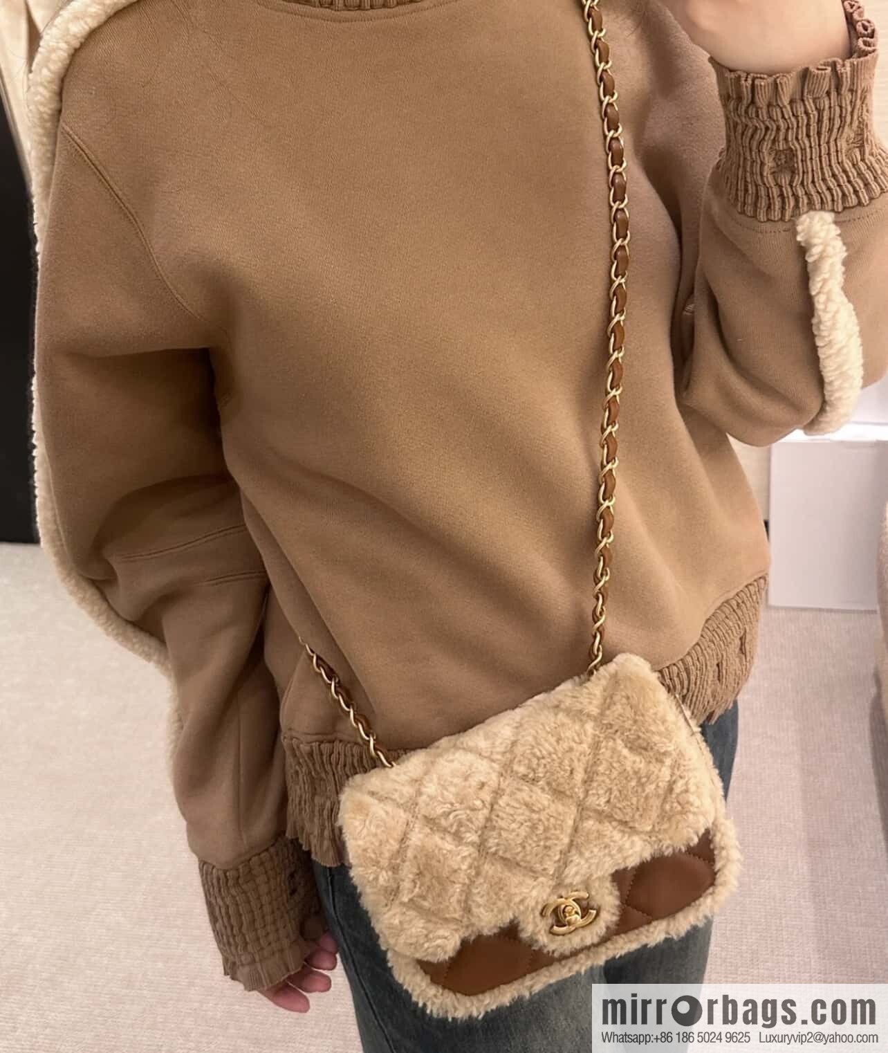 𝗖𝗵𝗮𝗻𝗲𝗹 𝟮𝟰𝗸 catwalk model | Teddy bear 🧸 lamb wool S AS5148