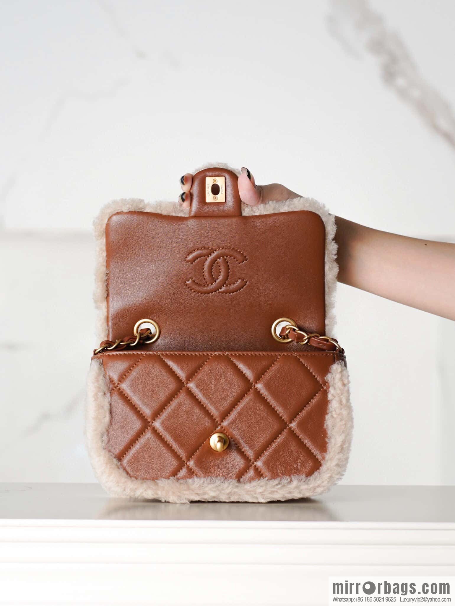 𝗖𝗵𝗮𝗻𝗲𝗹 𝟮𝟰𝗸 catwalk model | Teddy bear 🧸 lamb wool S AS5148