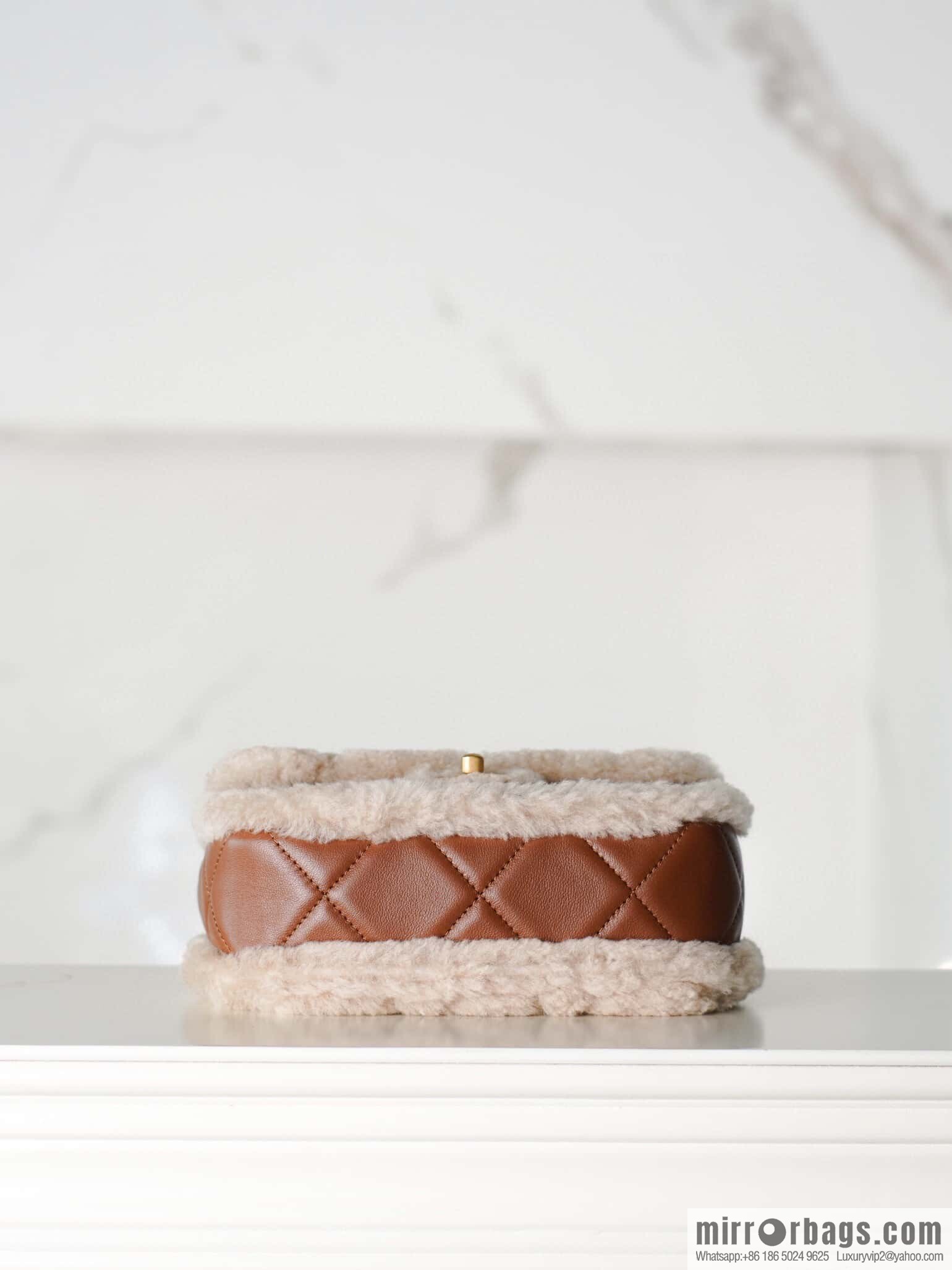 𝗖𝗵𝗮𝗻𝗲𝗹 𝟮𝟰𝗸 catwalk model | Teddy bear 🧸 lamb wool S AS5148