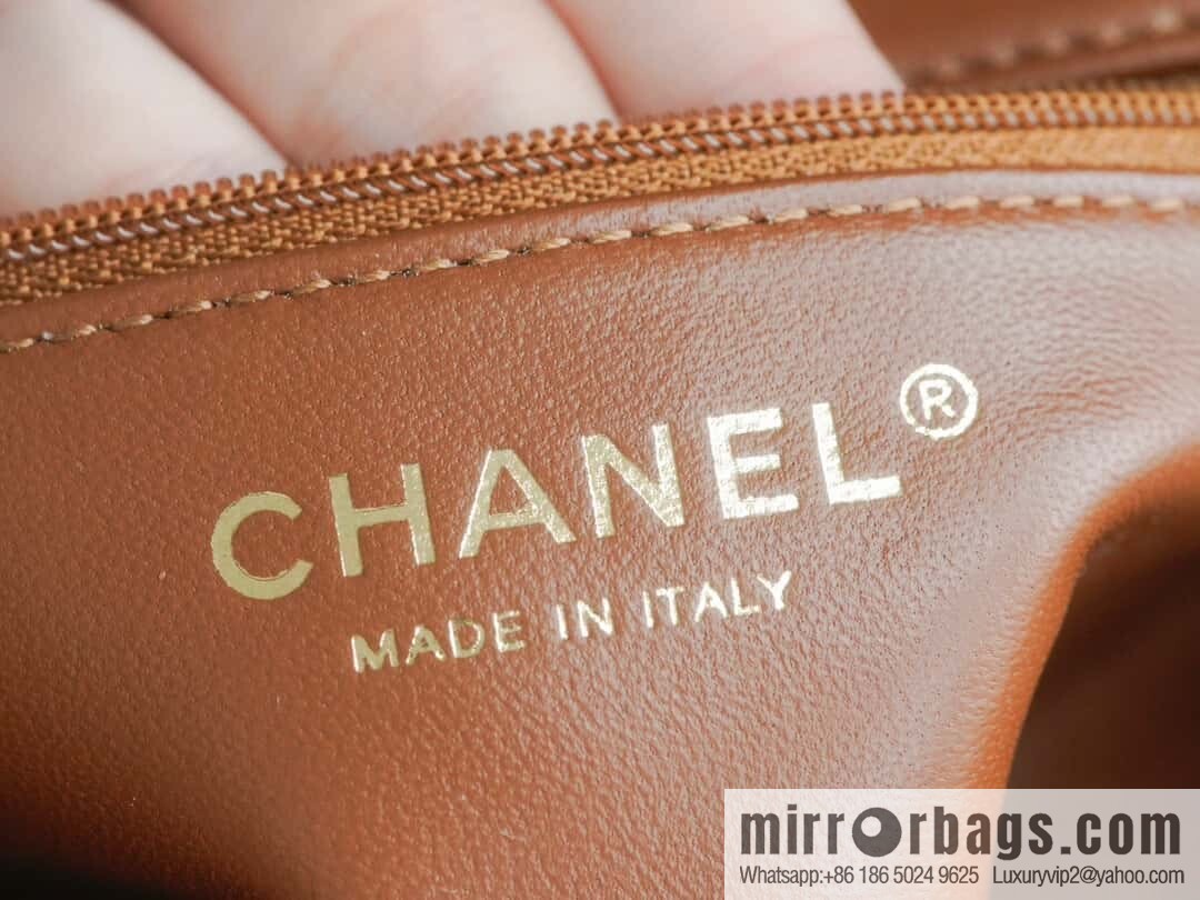 𝗖𝗵𝗮𝗻𝗲𝗹 𝟮𝟰𝗸 catwalk model | Teddy bear 🧸 lamb wool S AS5148