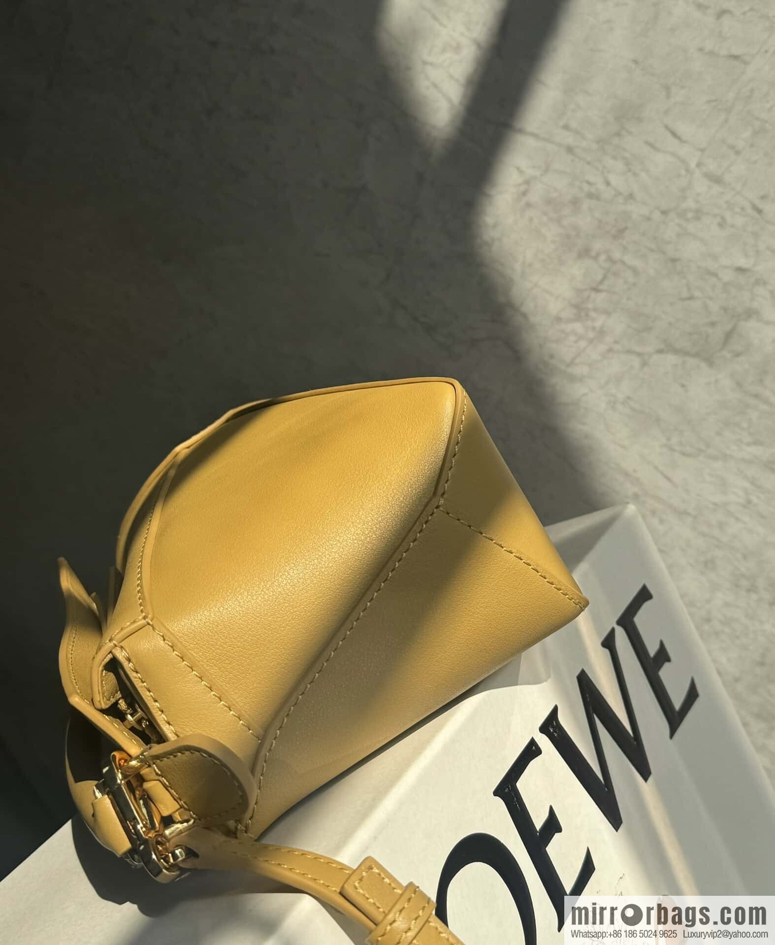 LOEWE puzzle new desert yellow 0680