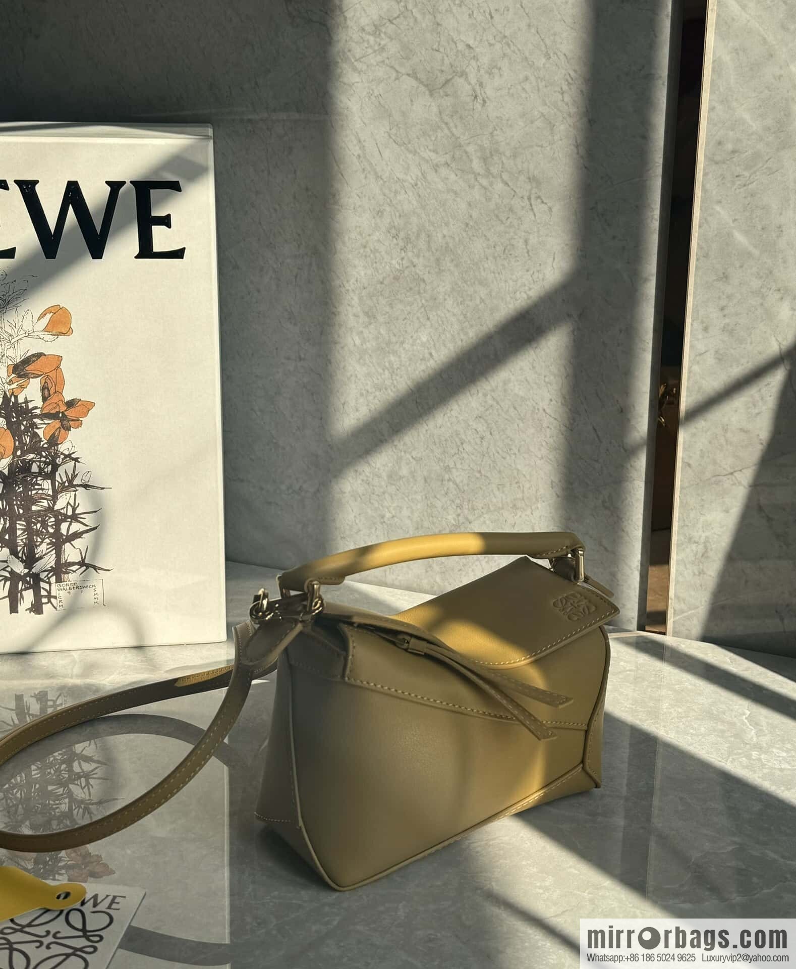 LOEWE puzzle new desert yellow 0680