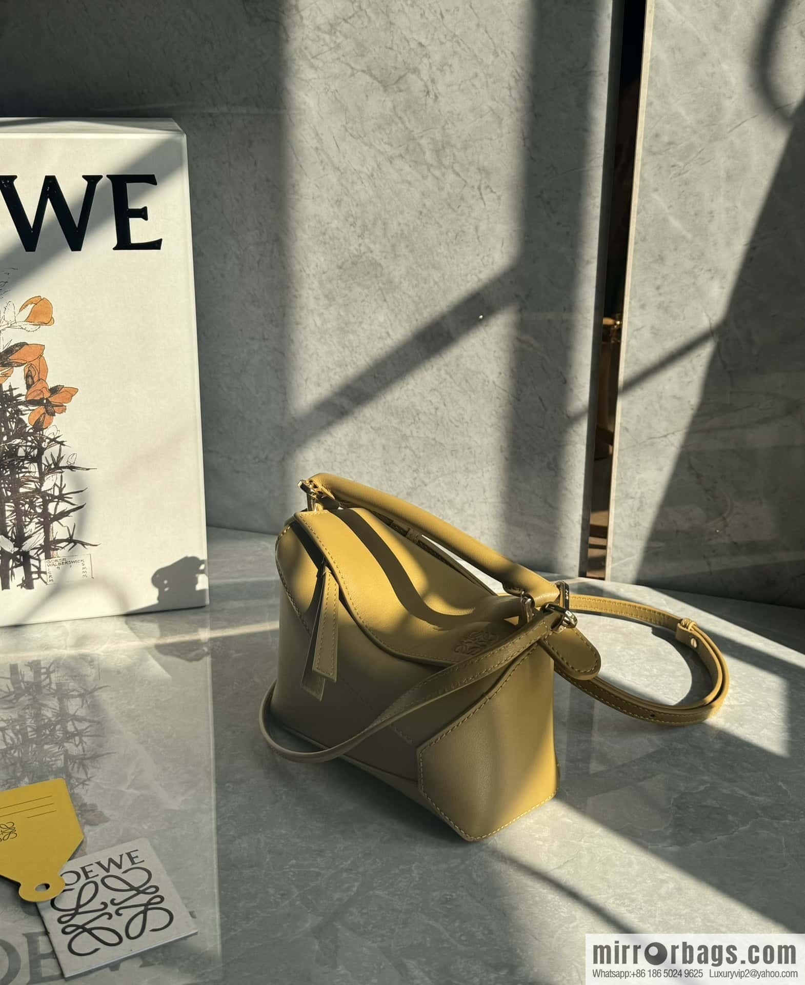 LOEWE puzzle new desert yellow 0680