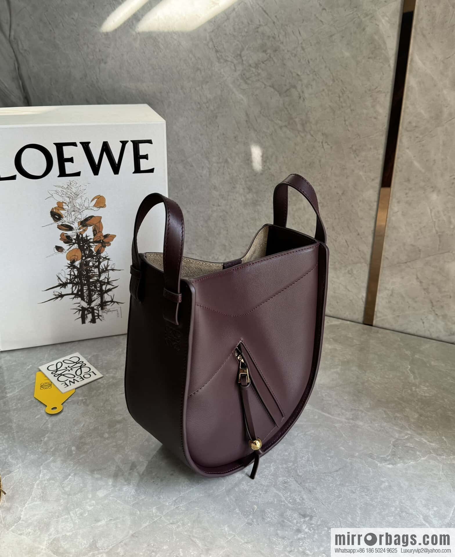 LOEWE new hammock arrival 🎉 0683 burgundy