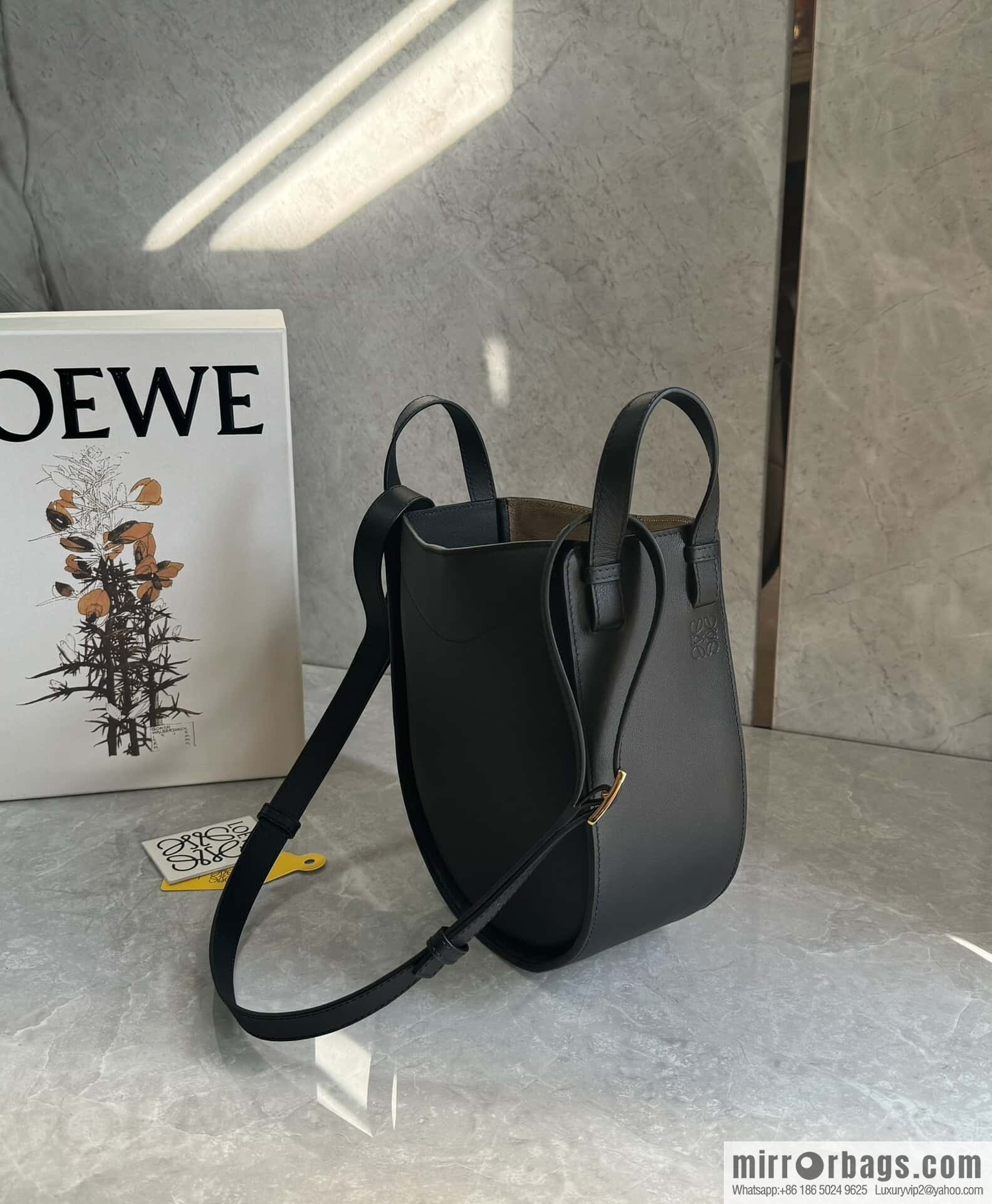 LOEWE new hammock arrival 🎉 0683 black