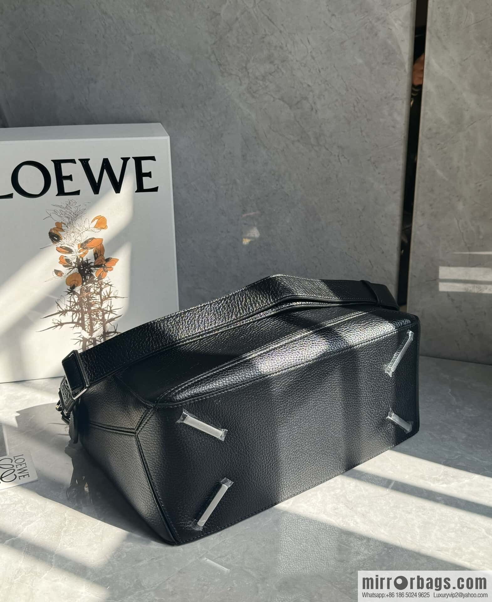 LOEWE new deerskin black silver puzzle 0158 black