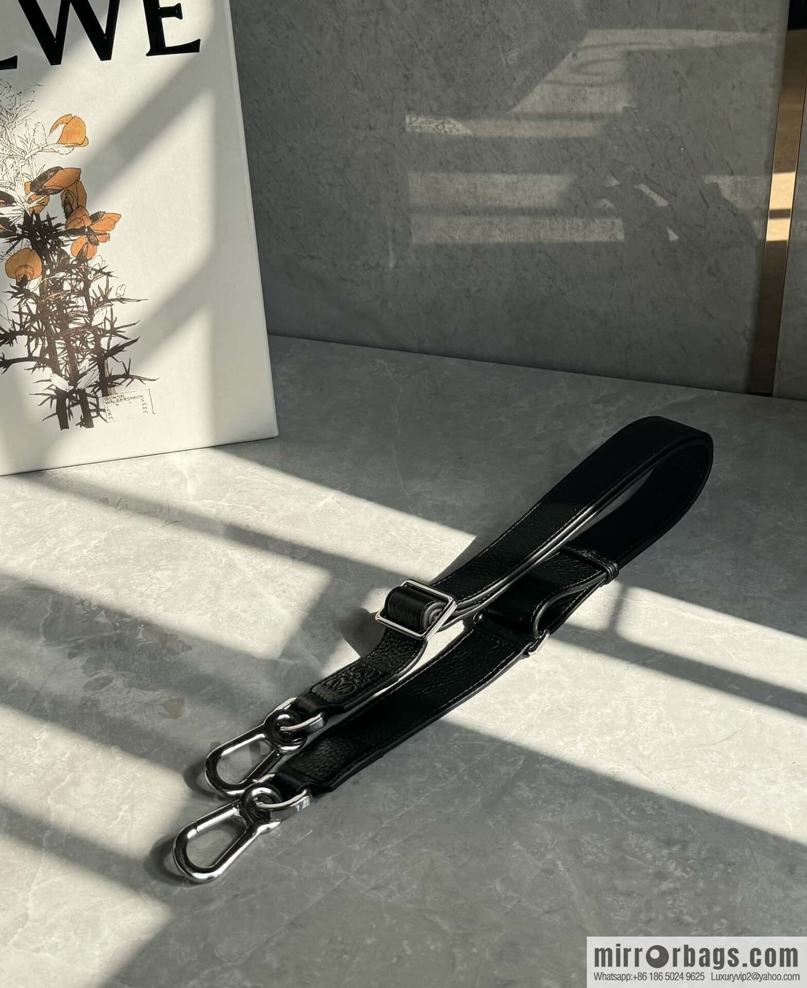LOEWE new deerskin black silver puzzle 0158 black