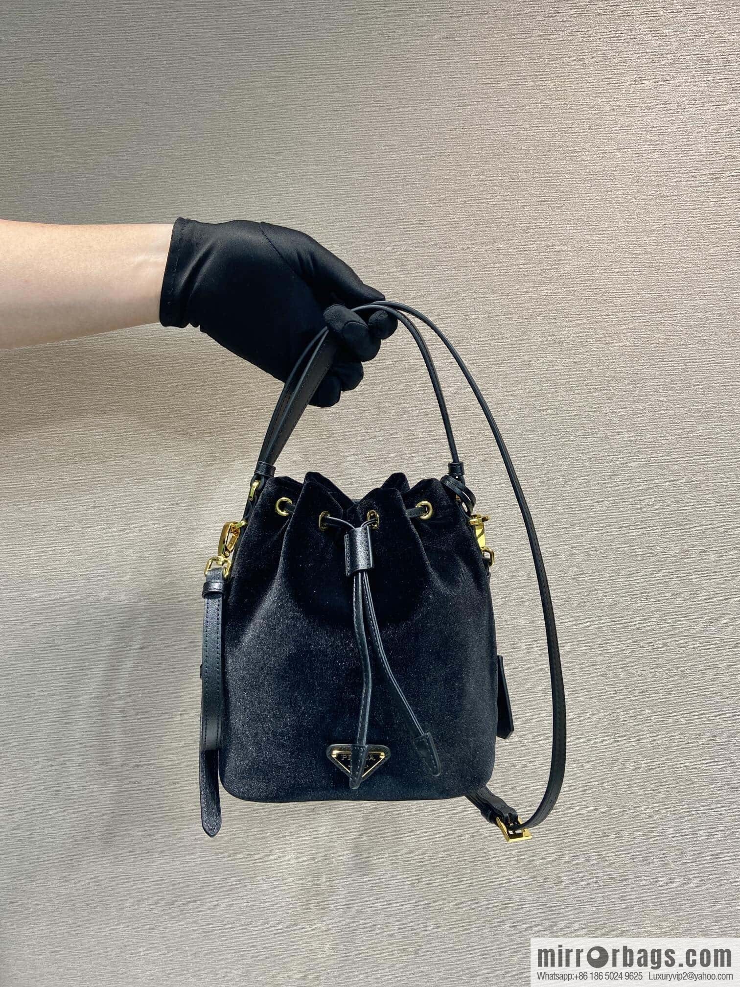 PRADA 🎉 Velvet Bucket Bag 🎉 1BE067 Velvet🎉🎉