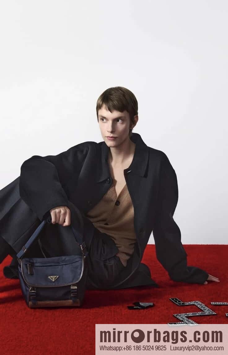 PRADA 🎉 new messenger bag 🎉 2VD066S🎉🎉