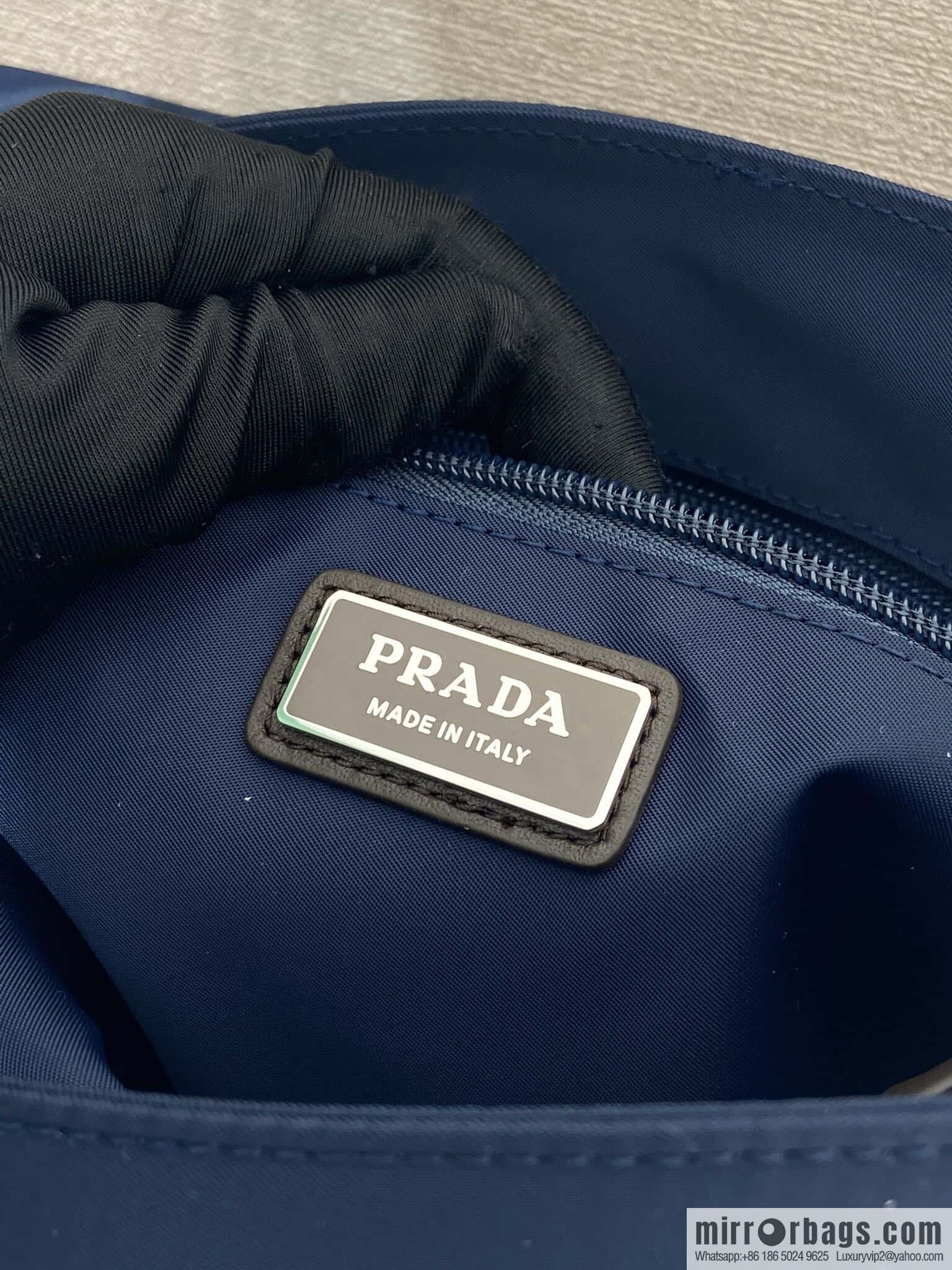 PRADA 🎉 new messenger bag 🎉 2VD066S🎉🎉