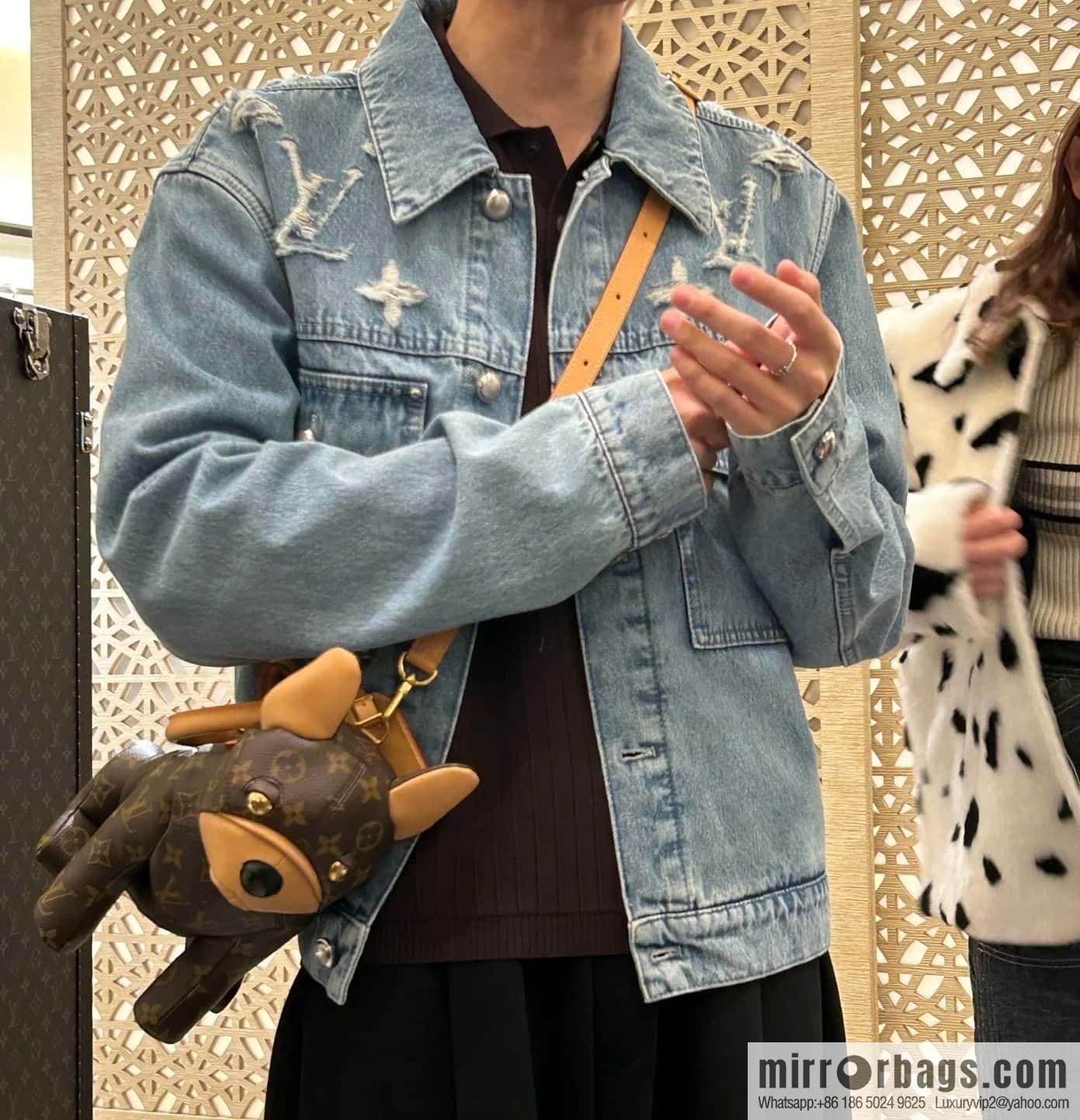 [Original order boutique] M12617 presbyopia, French Dou dog shoulder bag series, this Pooch Bag handbag