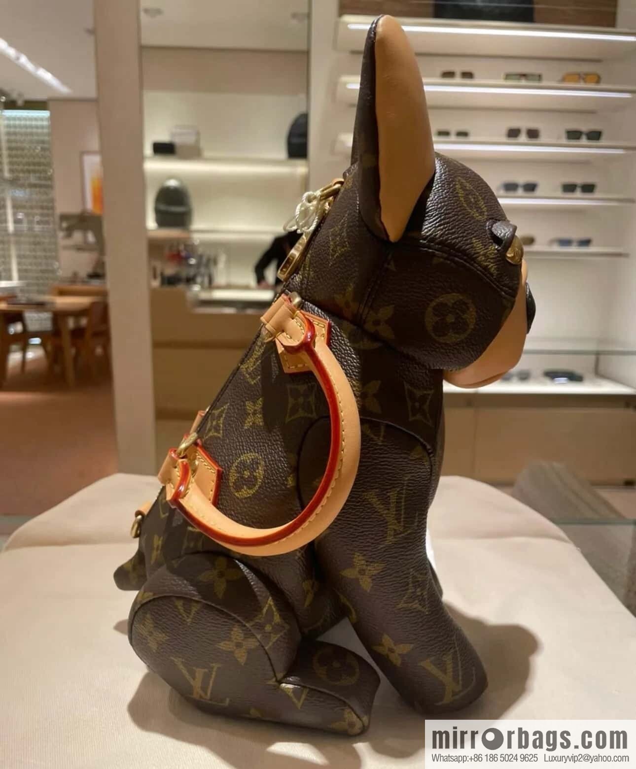 [Original order boutique] M12617 presbyopia, French Dou dog shoulder bag series, this Pooch Bag handbag