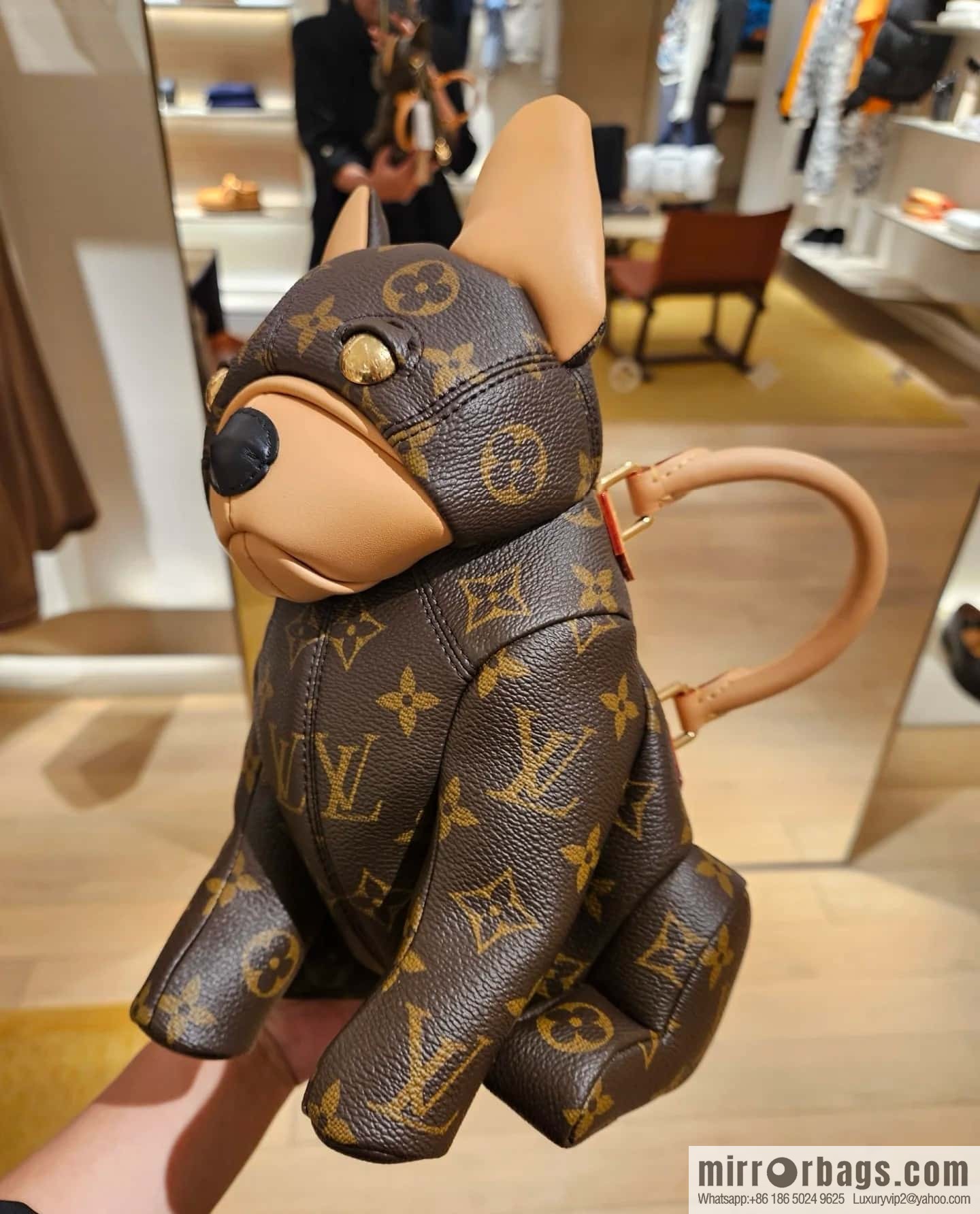 [Original order boutique] M12617 presbyopia, French Dou dog shoulder bag series, this Pooch Bag handbag