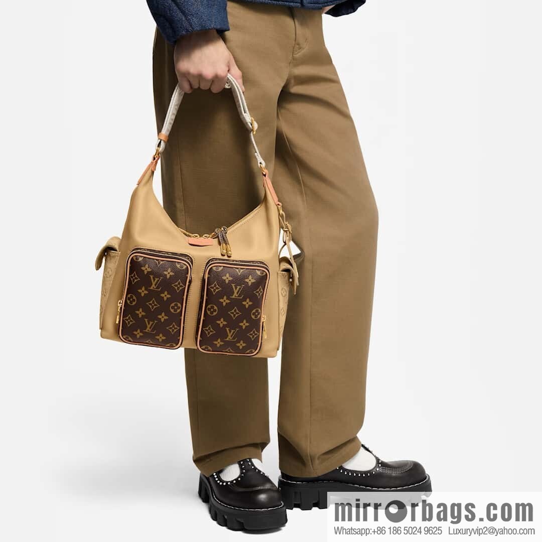 [Original order boutique] M12697 presbyopia brown, men's bag messenger bag series HOBO CARGO handbag