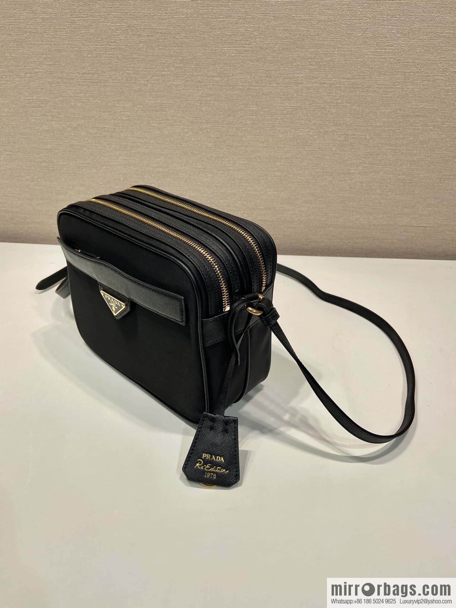 PRADA 🎉 new 🎉 1BH218 shoulder bag🎉🎉