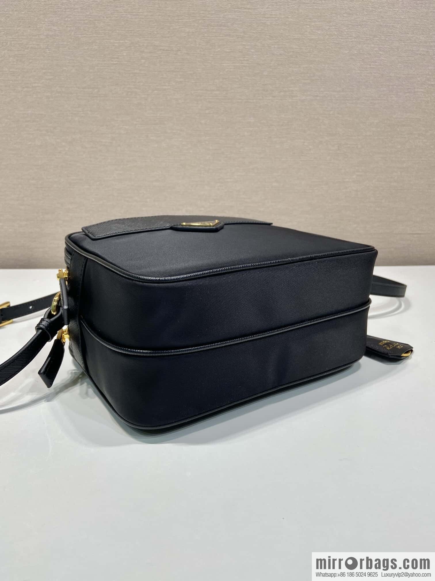 PRADA 🎉 new 🎉 1BH218 shoulder bag🎉🎉