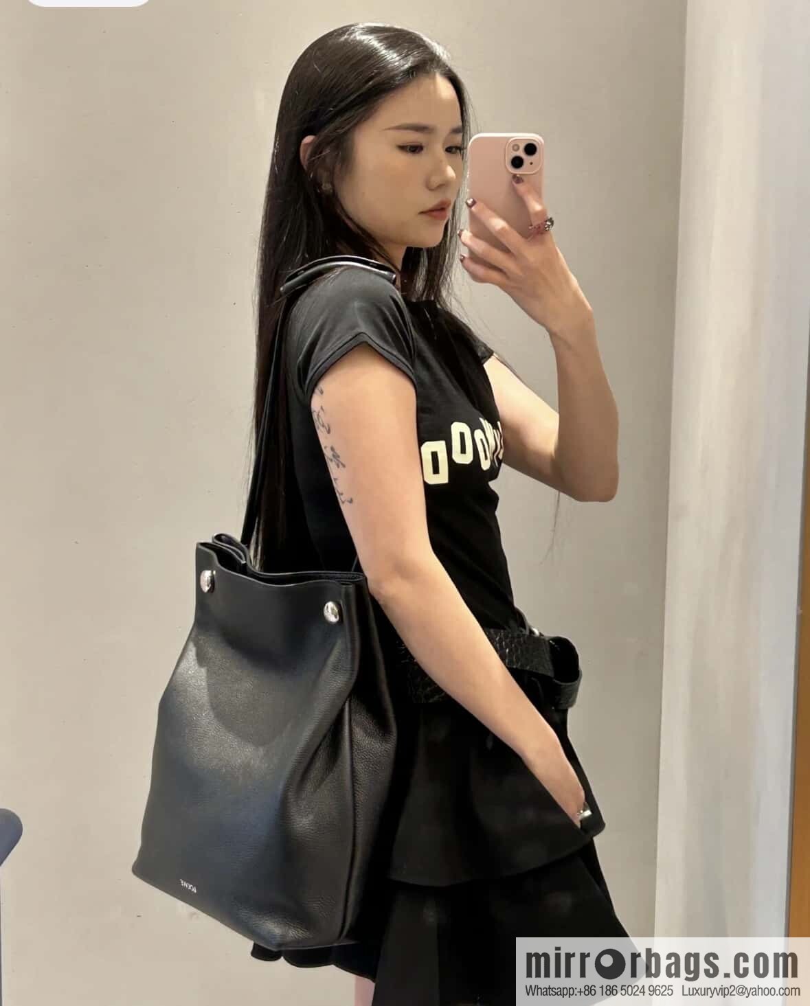 LOEWE Pebble hobo 0905 black