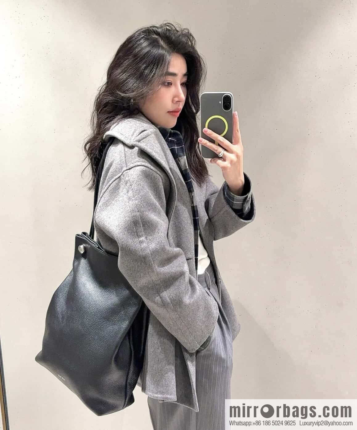 LOEWE Pebble hobo 0905 black