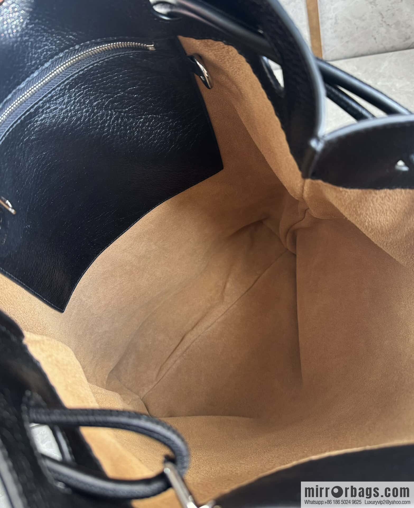 LOEWE Pebble hobo 0905 black