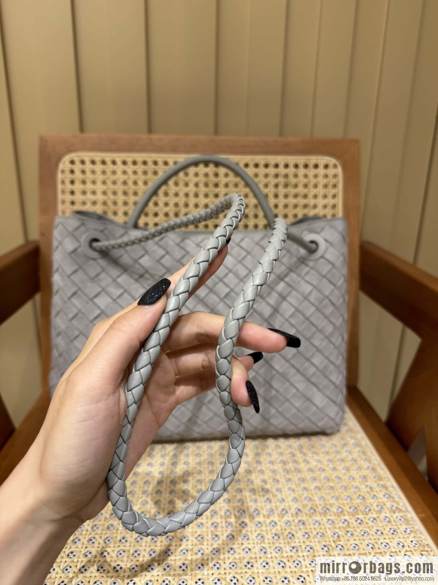 BV Medium Andiamo Tote Bag 766016 Suede Silver Grey