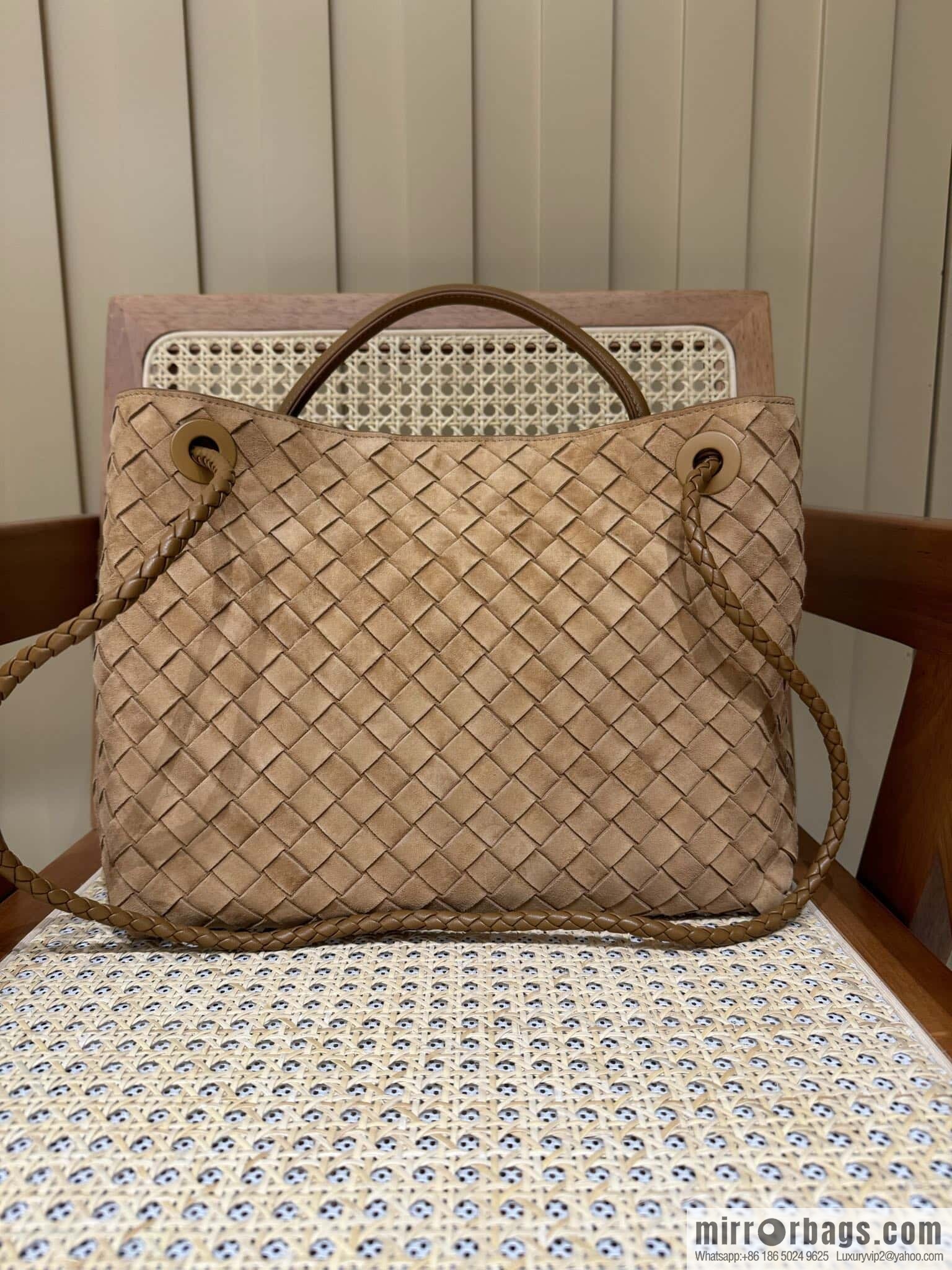 BV Medium Andiamond Handbag 766016 Suede Caramel