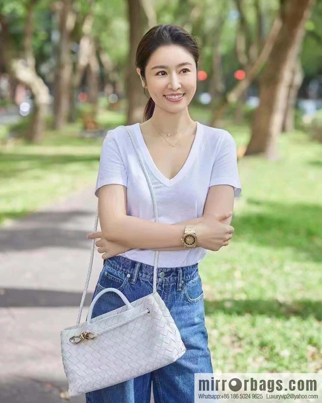BV small horizontal Andiamond handbag 766010 white