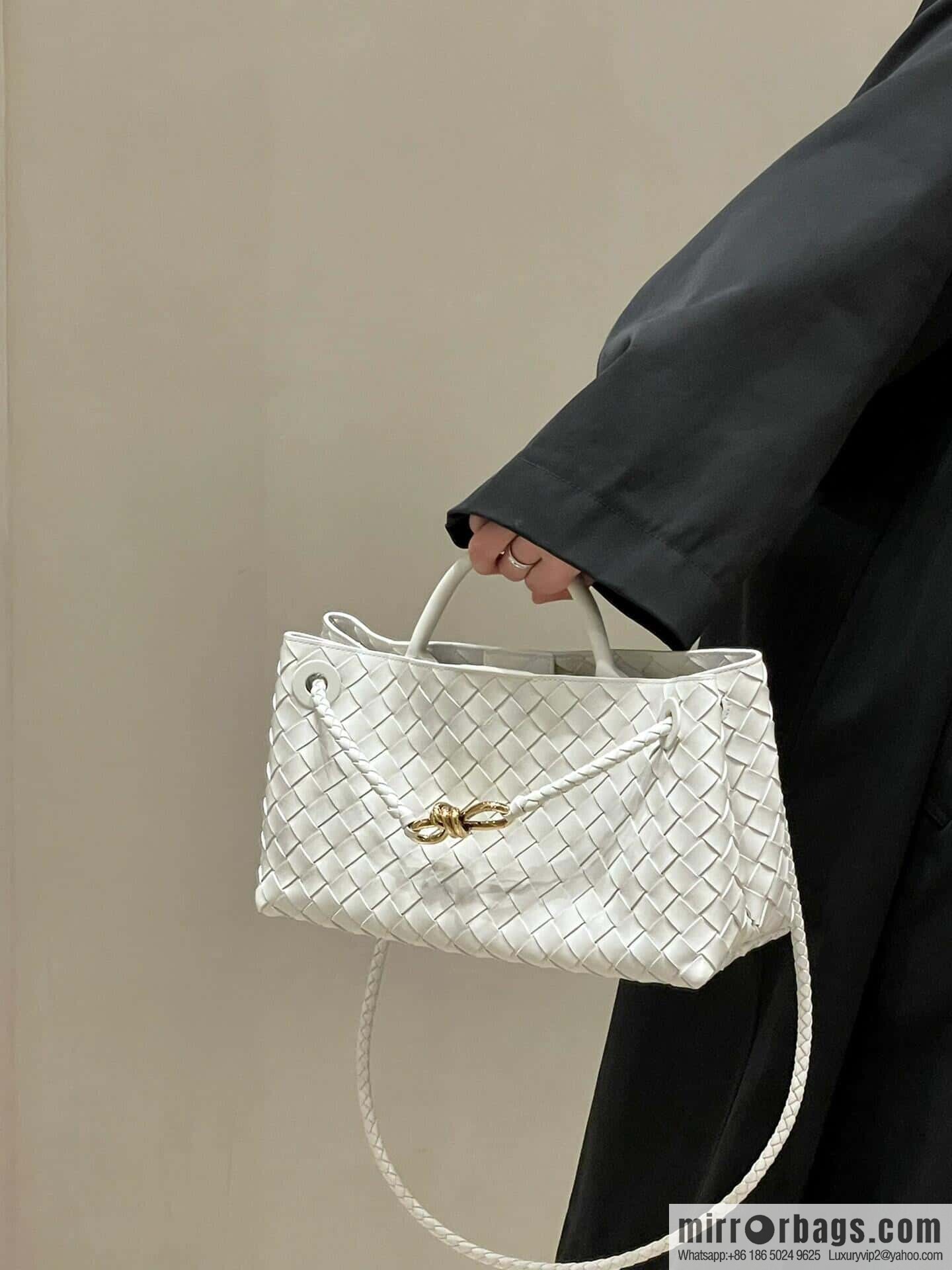 BV small horizontal Andiamond handbag 766010 white