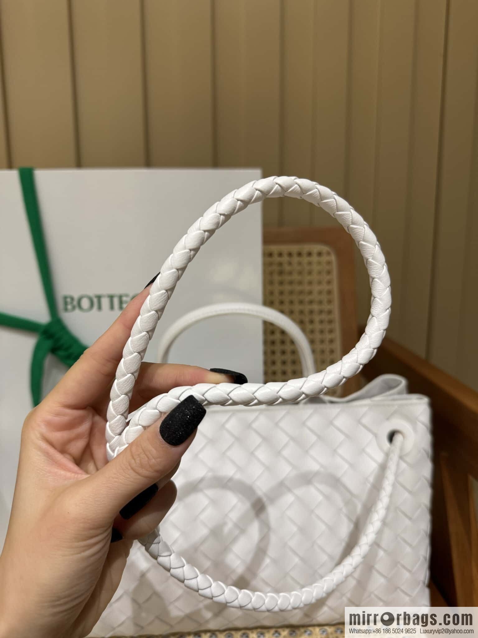 BV small horizontal Andiamond handbag 766010 white