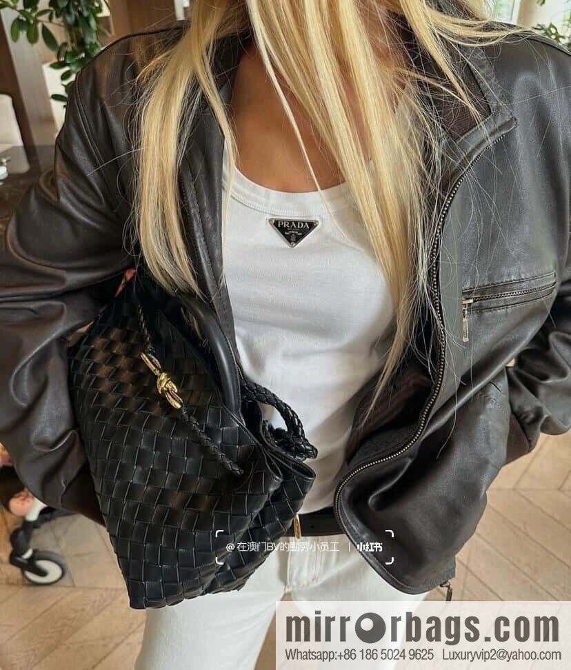BV Small Horizontal Andiamond Handbag 766010 Black