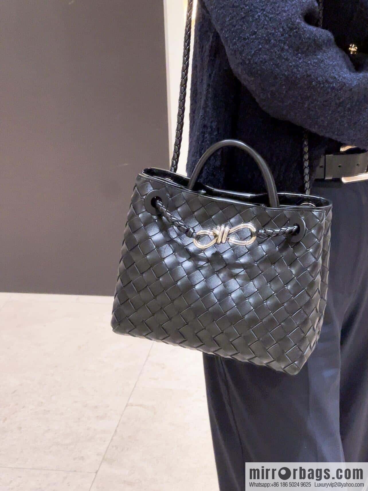 BV 🆕 small Andiamo handbag 766014 black with silver buckle🆕