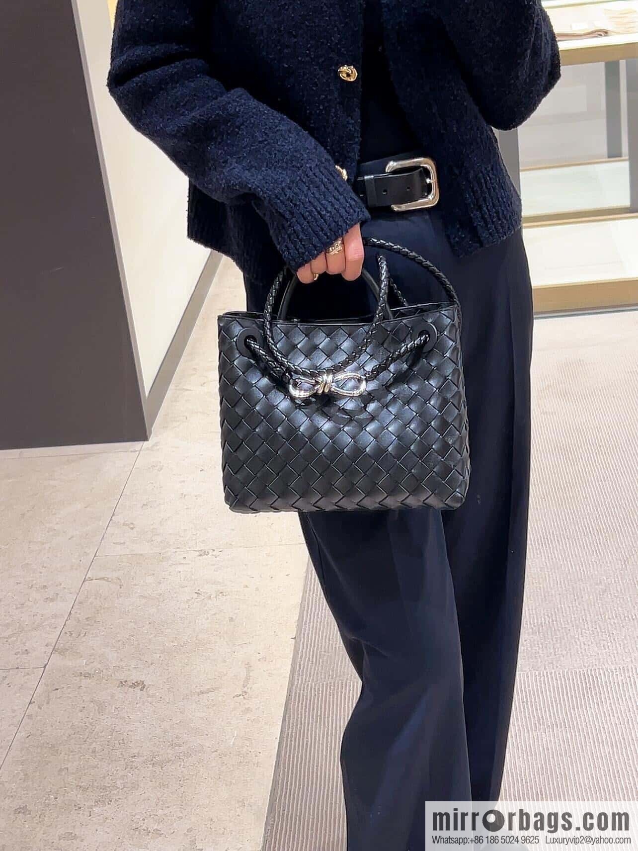 BV 🆕 small Andiamo handbag 766014 black with silver buckle🆕
