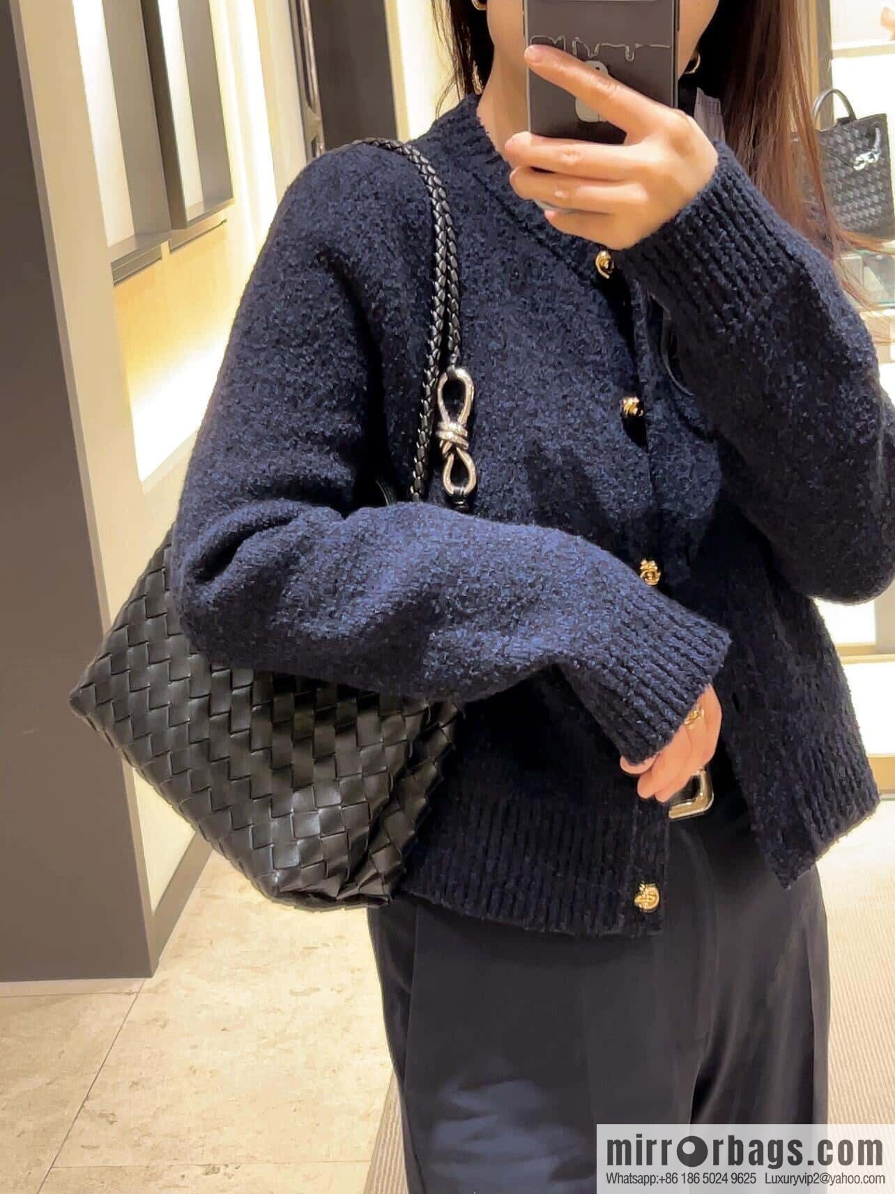 BV 🆕 small Andiamo handbag 766014 black with silver buckle🆕