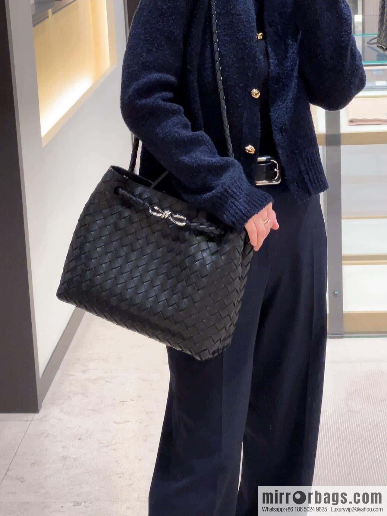 BV 🆕 Medium Andiamo Handbag 766016 Black with Silver Buckle🆕