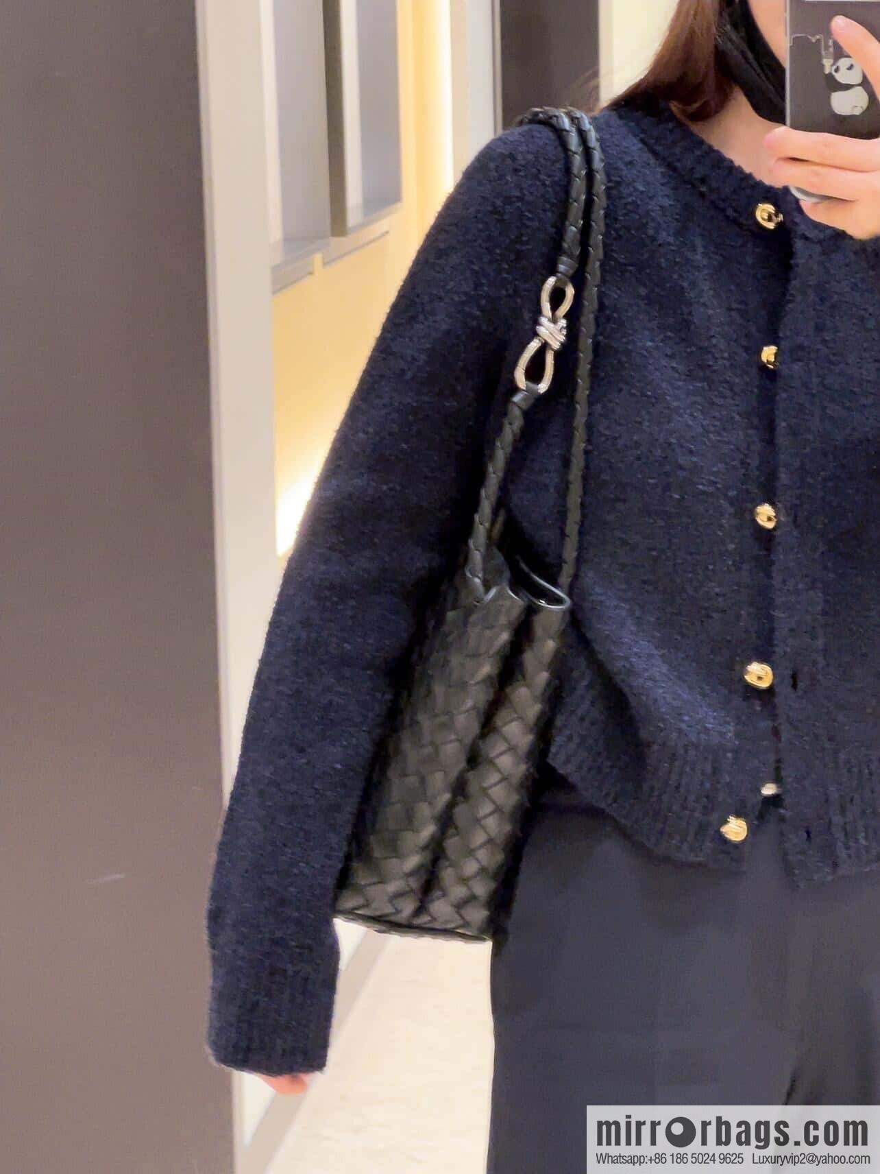 BV 🆕 Medium Andiamo Handbag 766016 Black with Silver Buckle🆕